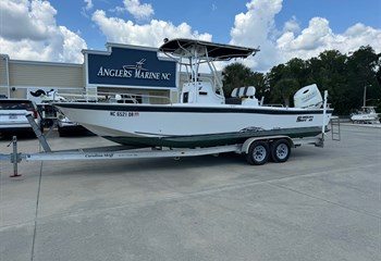 2011 Carolina Skiff 25 Elite SS Boat